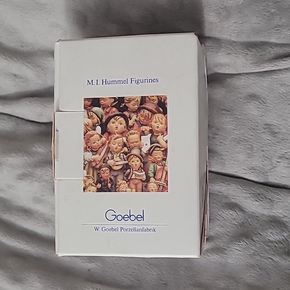 Little sweeper goebel Hummel 171 4/0 1986 with box & certificate of authenticity - Picture 7 of 15